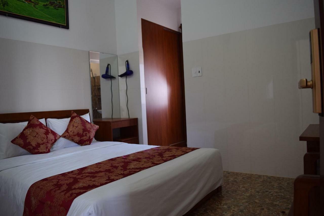 Khach San My Ngoc Hotel Buon Ma Thuot Buitenkant foto